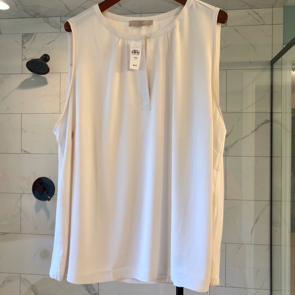 Loft plus sleeveless blouse size 24/26